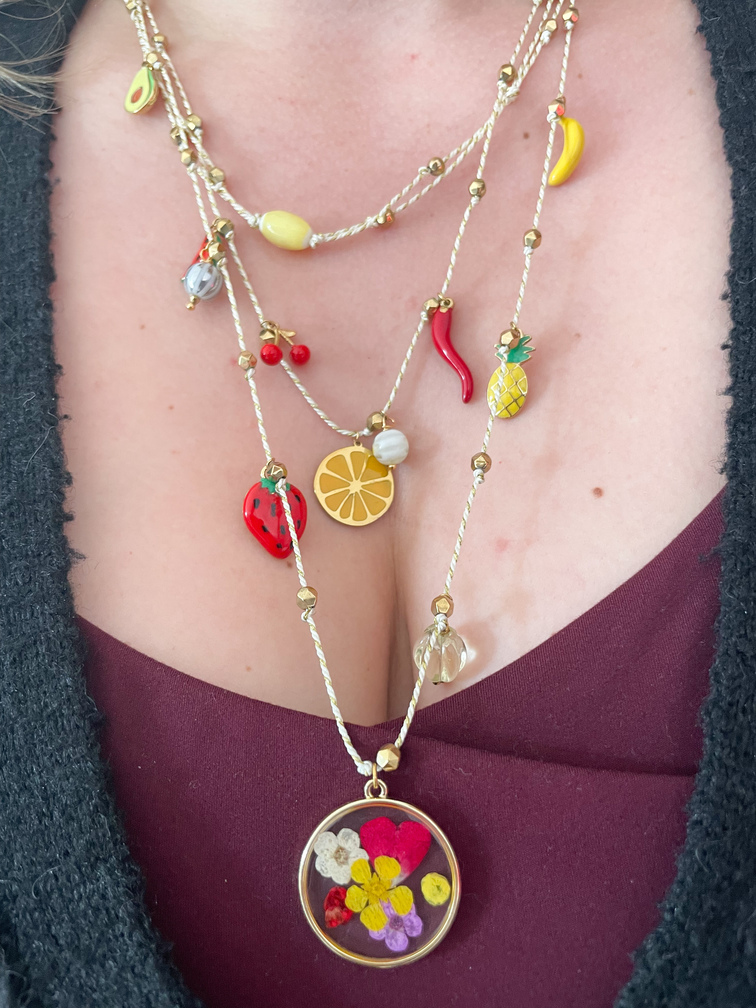 collier 3 rangs fruits doré