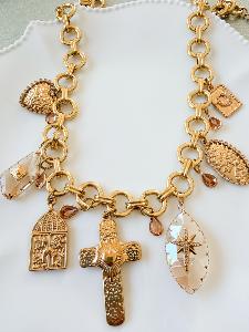 Collier breloques cristal doré 