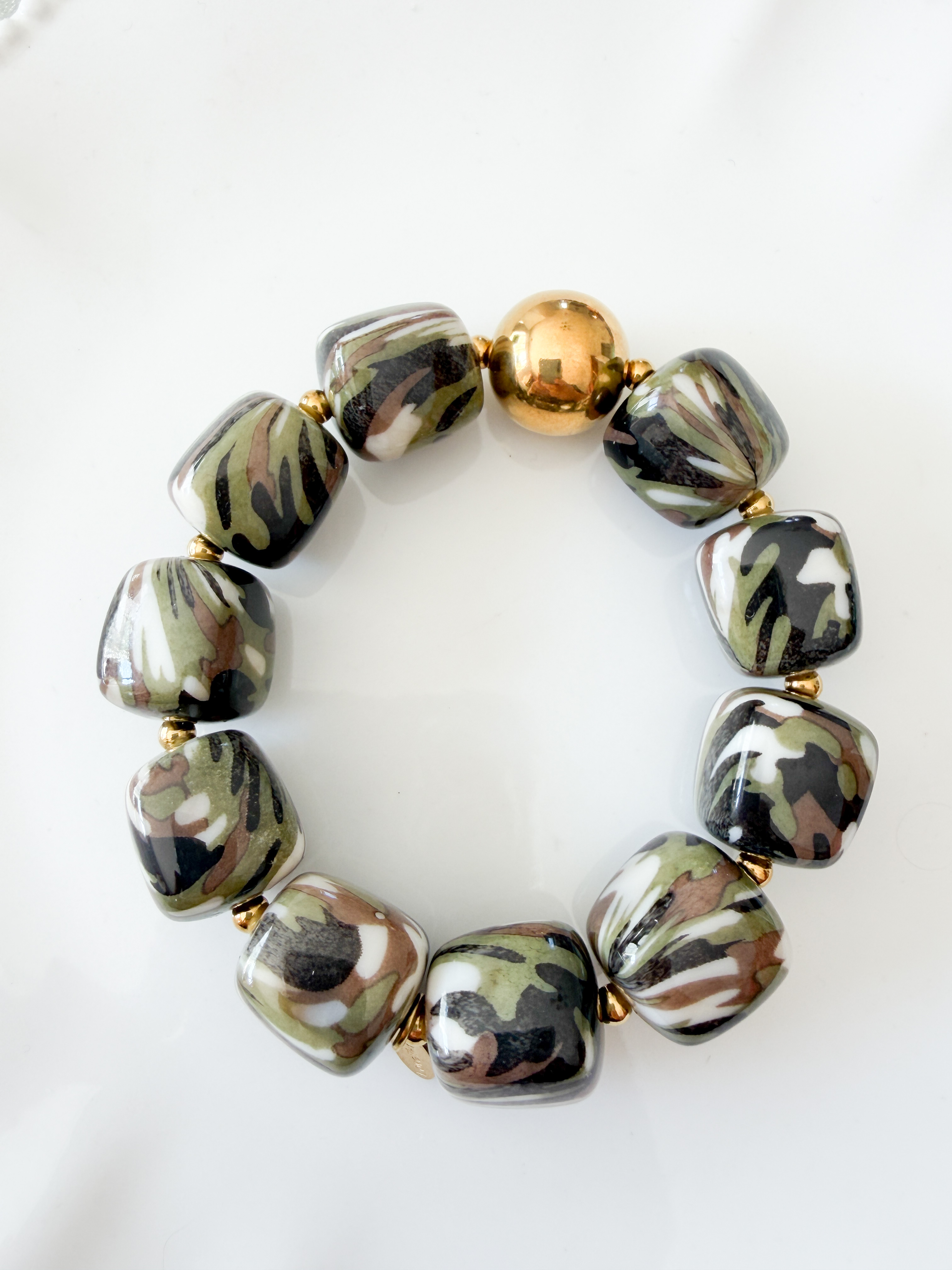 Bracelet perles kaki camouflage doré