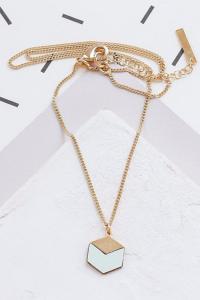 collier Cube vert doré de Shlomit Ofir
