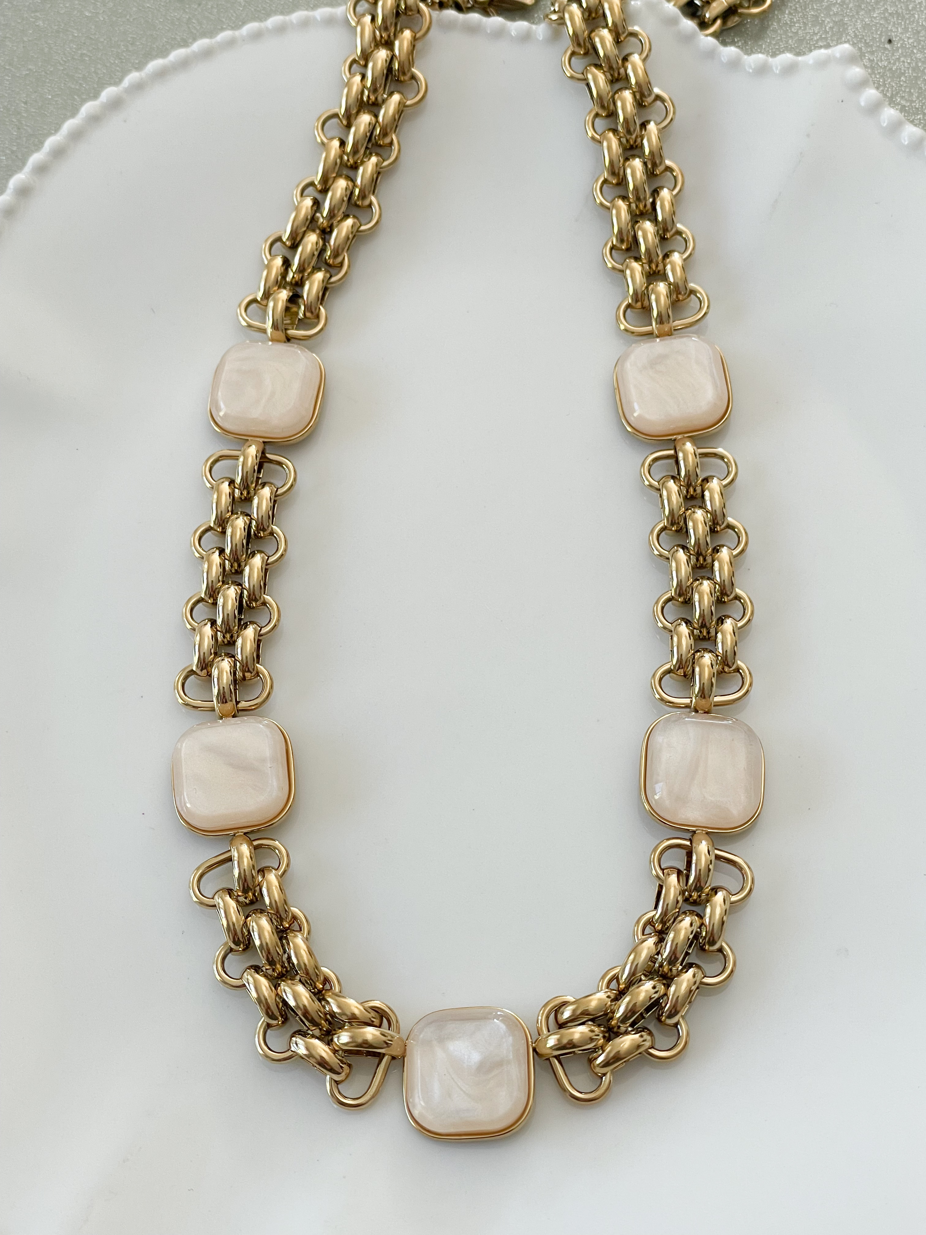 Collier Bianca beige doré