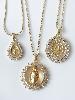 Collier Madone strass blancs ovale doré