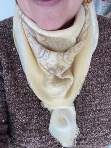 foulard bandana jaune tout doux