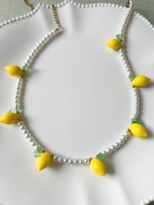 Collier Citrons perles blanches