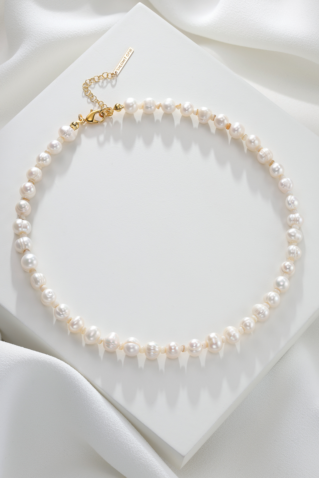 Collier Lana blanc doré de Shlomit