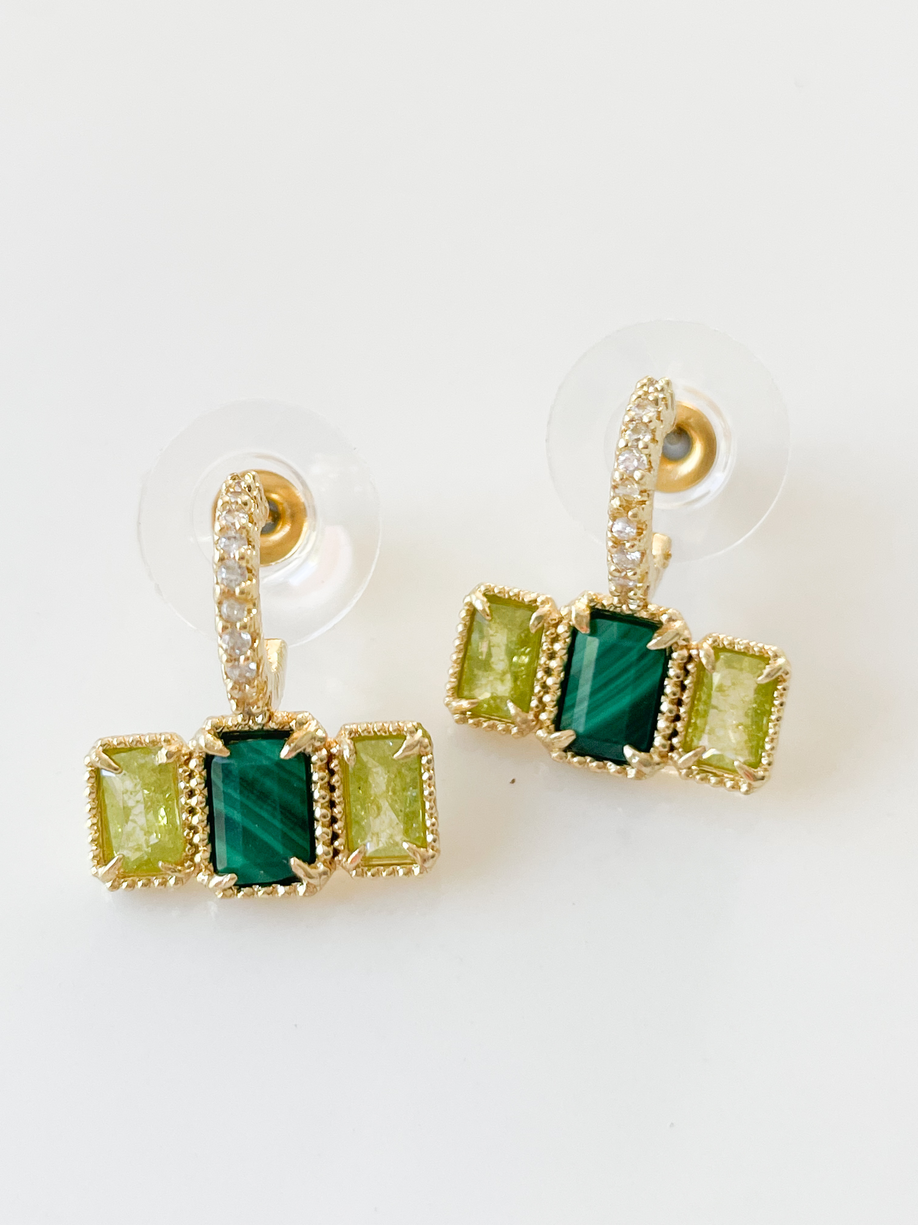 Boucles pierres Sarah vert doré 