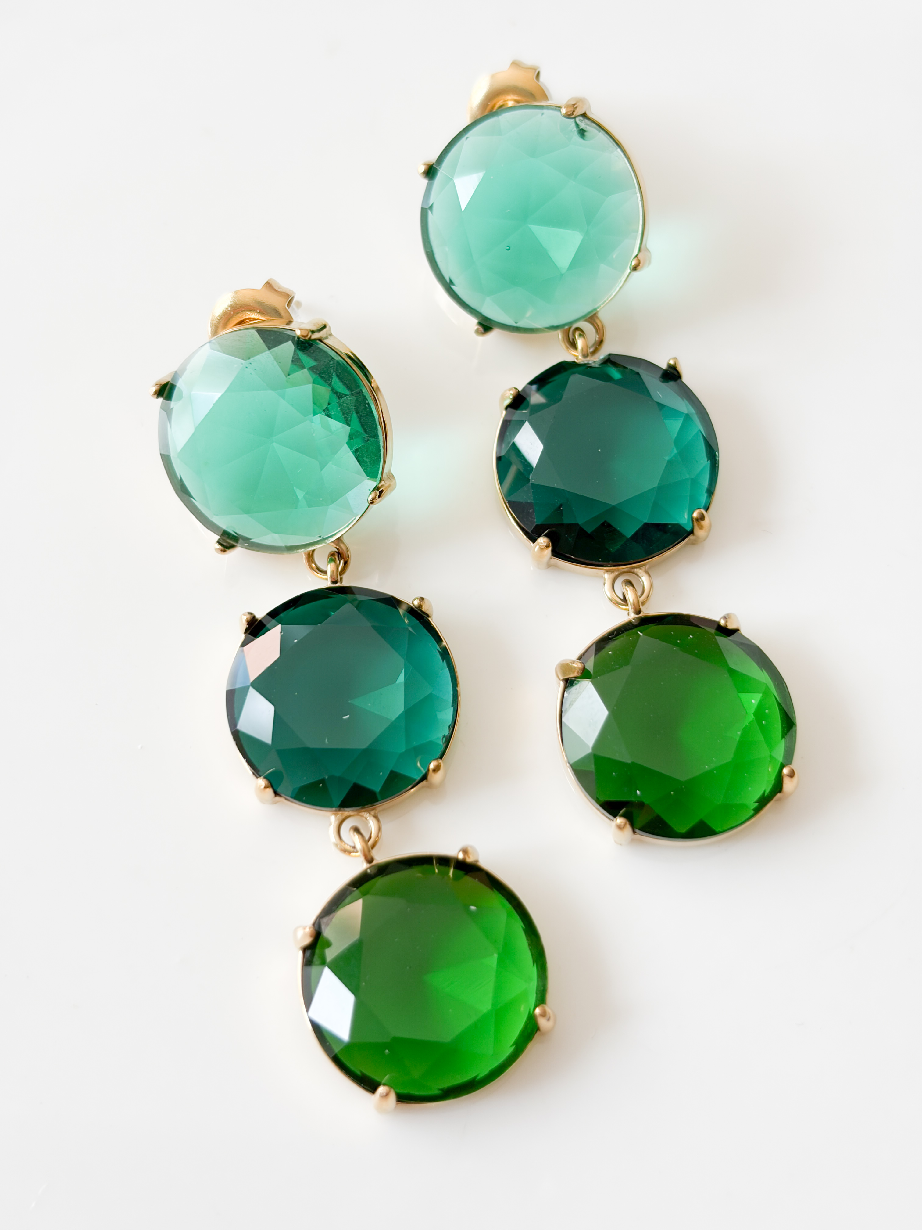 Boucles cristal rondes vert doré