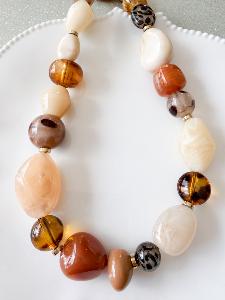 Collier perles Nikita marron beige