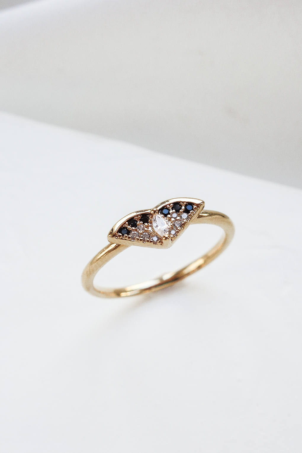bague Ida M 54 doré de Shlomit Ofir