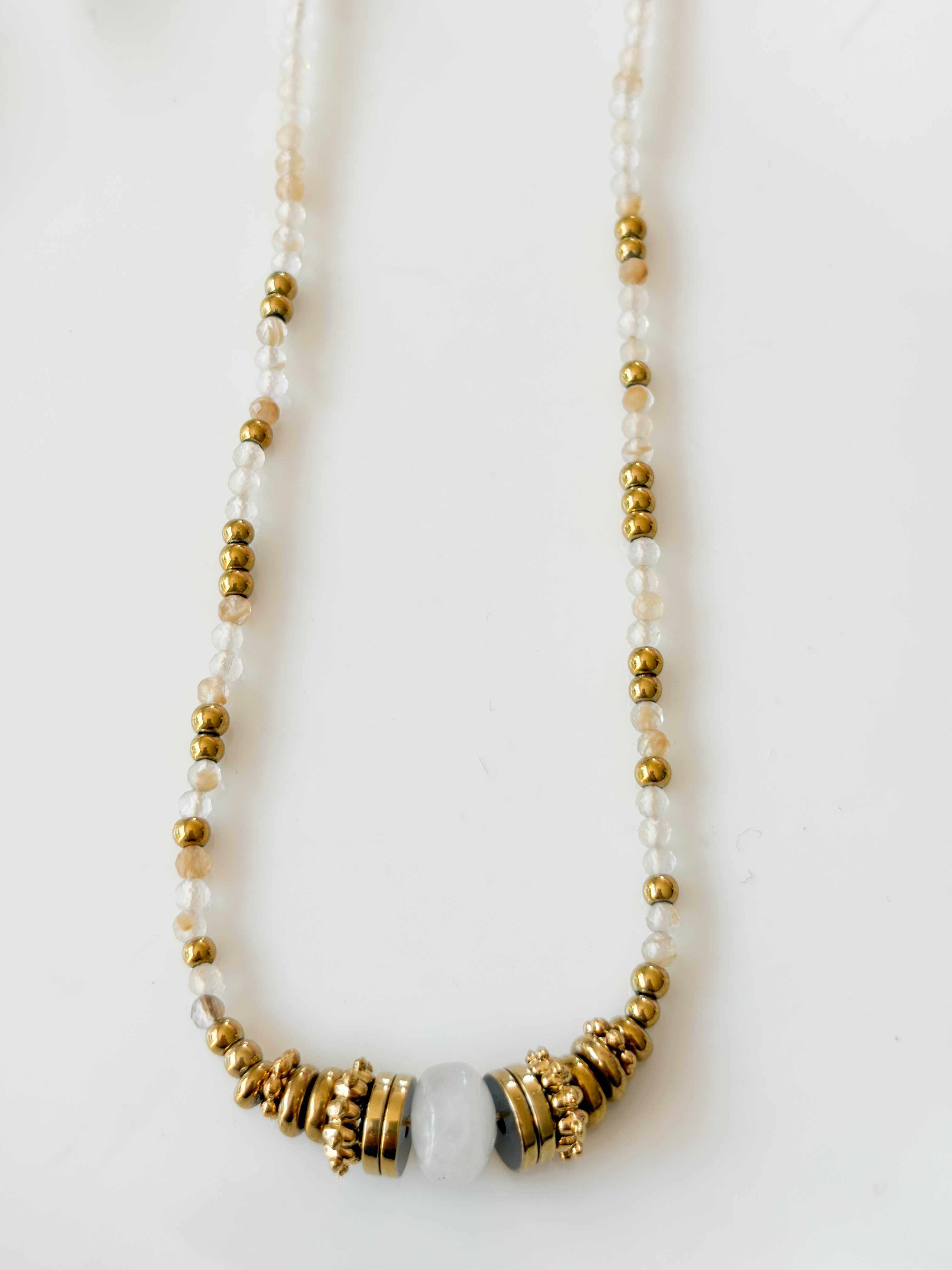 Collier Billie blanc doré