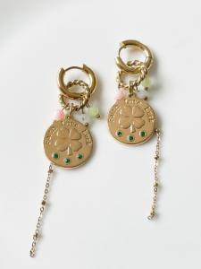 Boucles breloques Chance doré