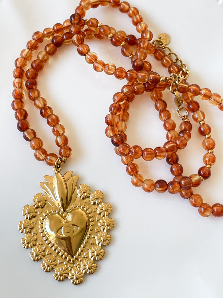 collier sautoir ambre coeur doré