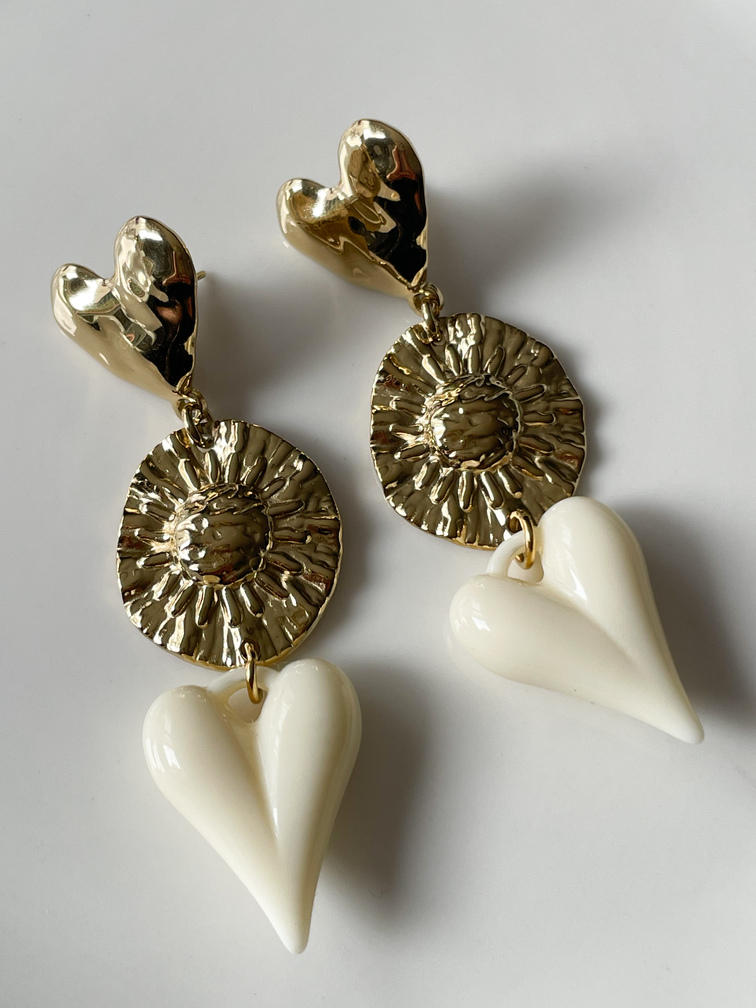 Boucles Love beige doré