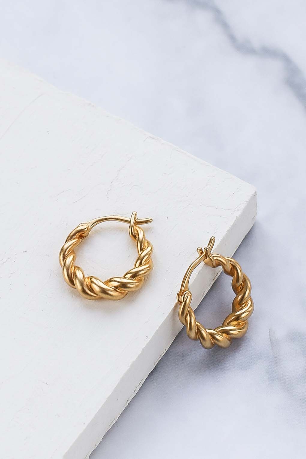 boucles Anne doré de Shlomit Ofir