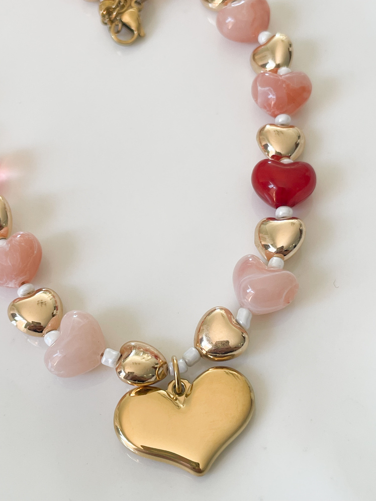 Collier coeur perles roses doré