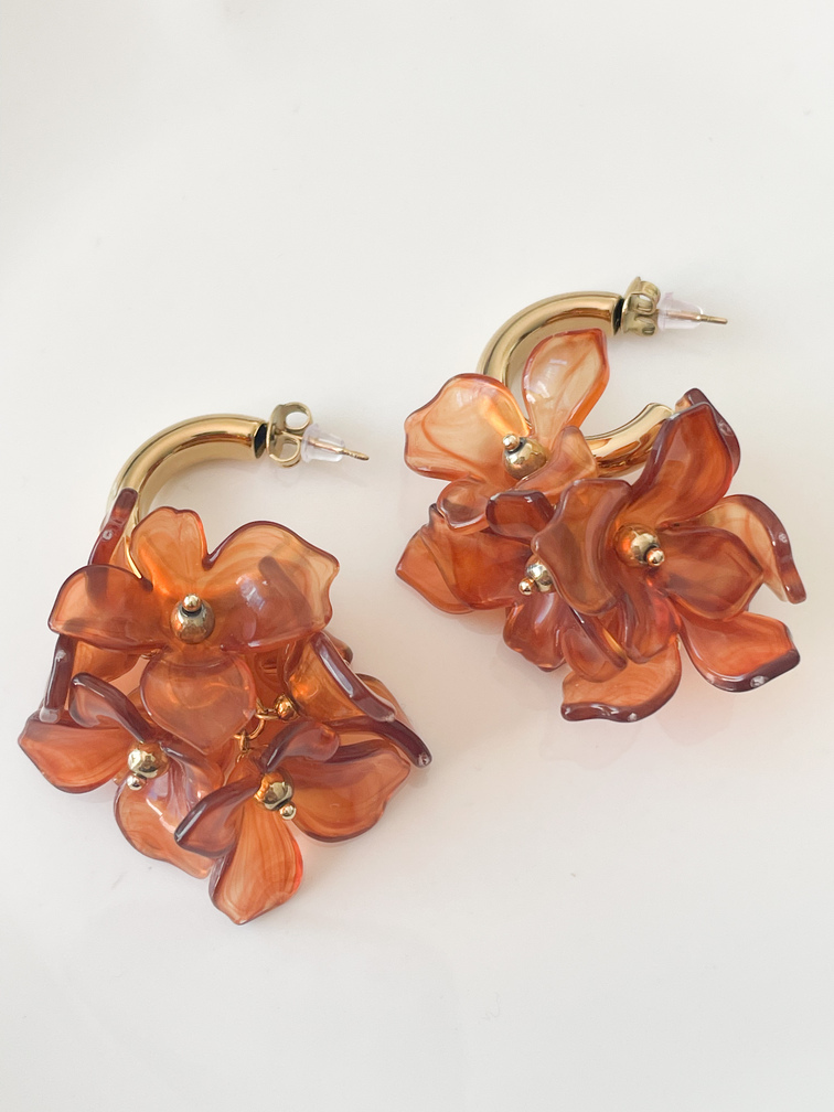 boucles fleurs marron doré