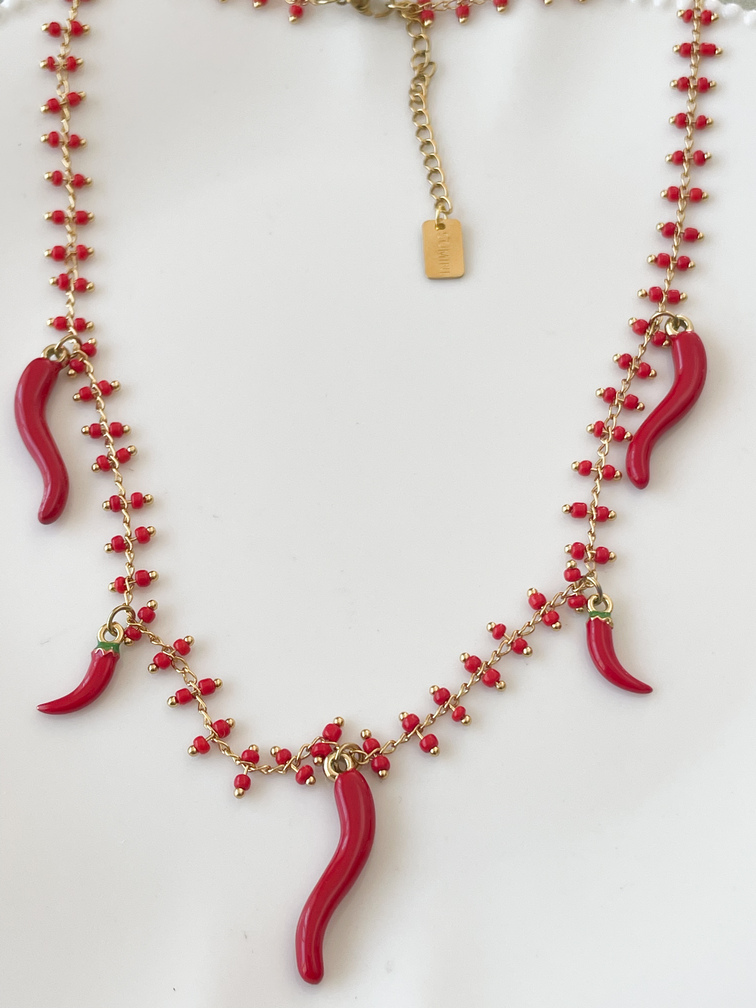 collier piment doré