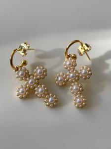boucles Croix perles fleurs doré
