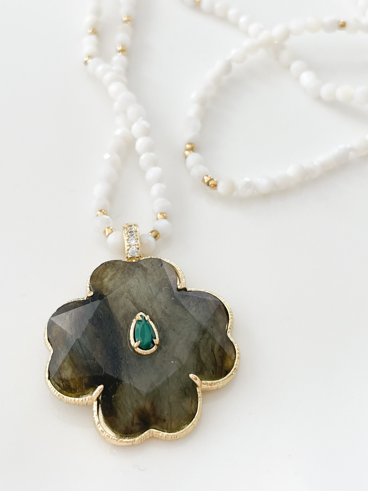 Collier sautoir pierres Labradorite doré