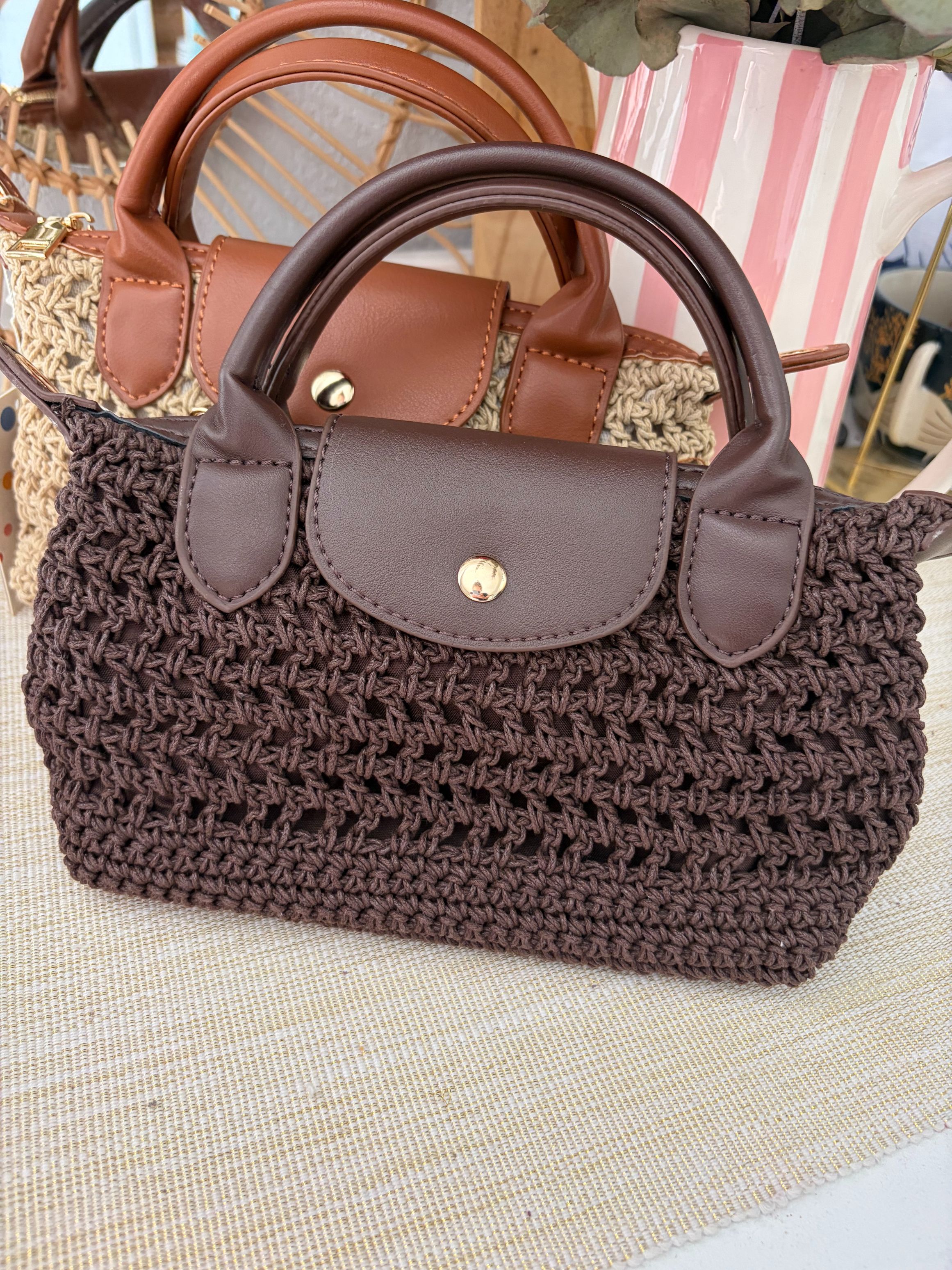 Le petit sac mignon marron