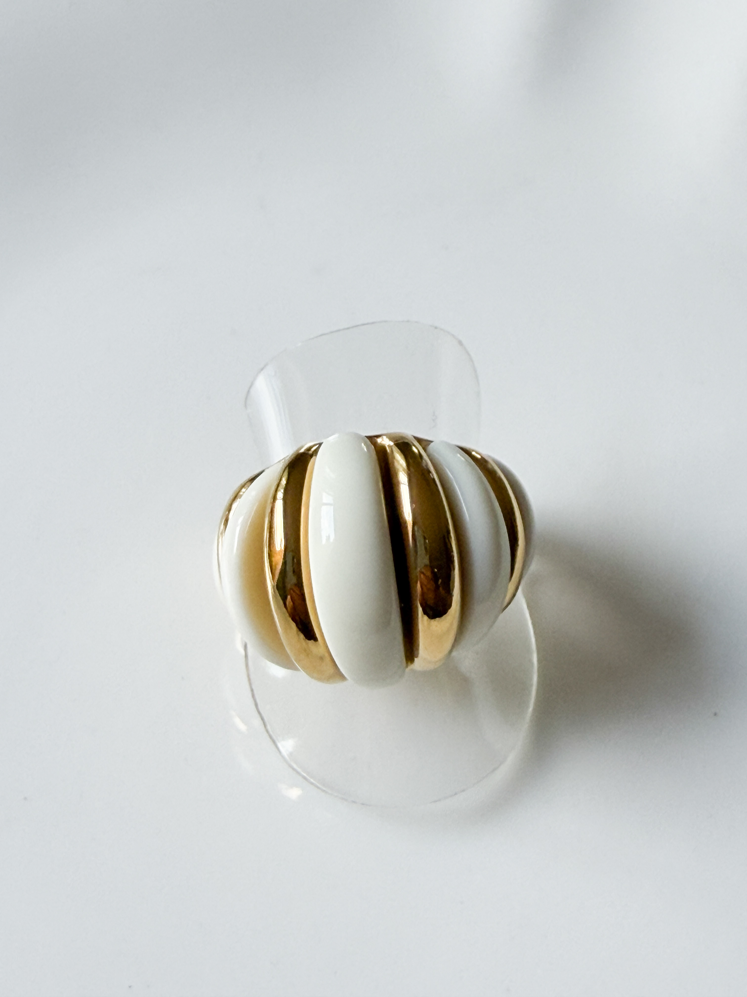 Bague Cricri beige doré de la capsule de Cricri