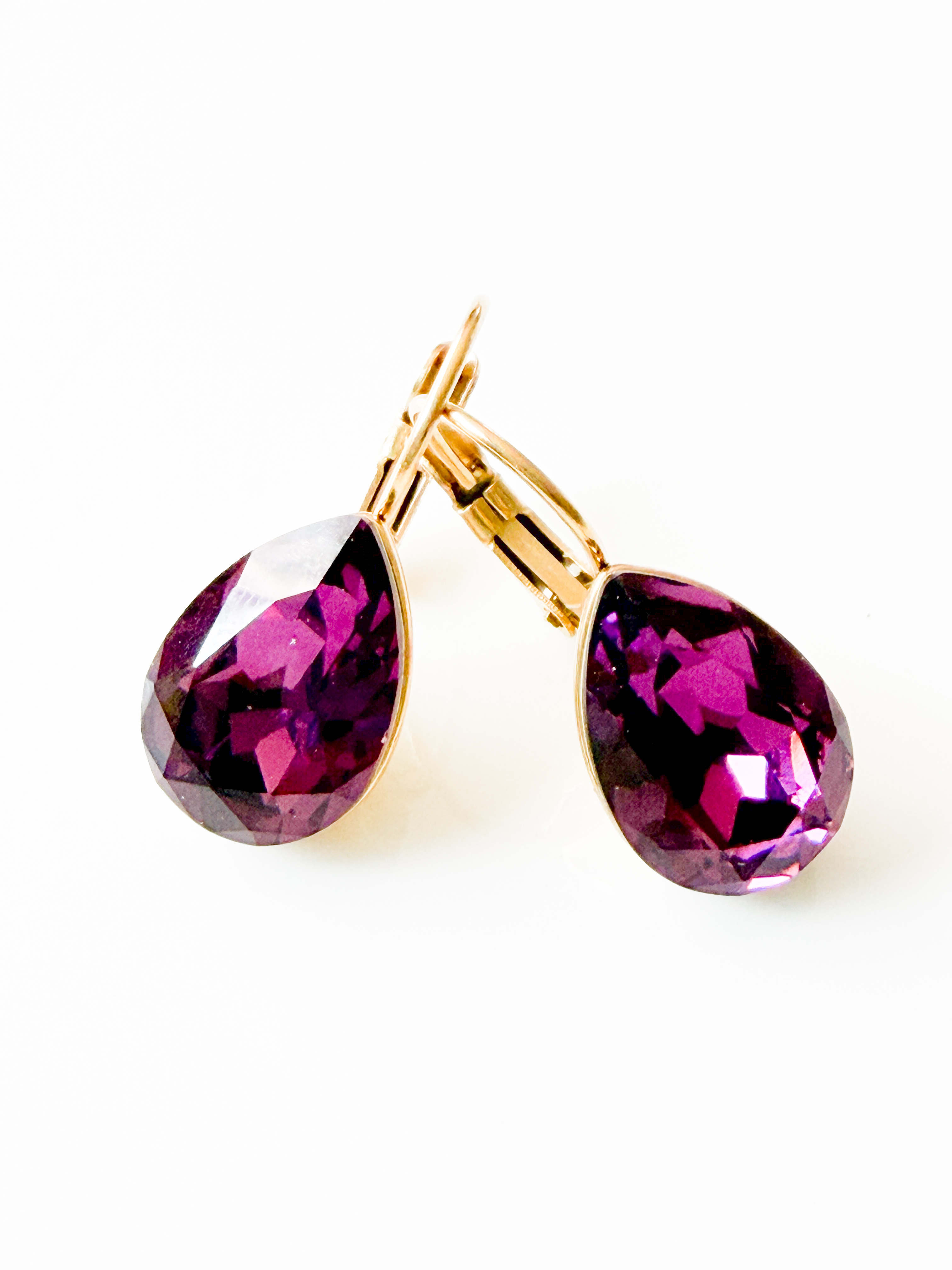 Boucles cristal goutte violet doré