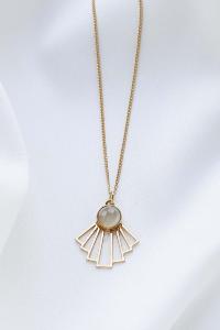 collier Clyde long vert doré de Shlomit Ofir