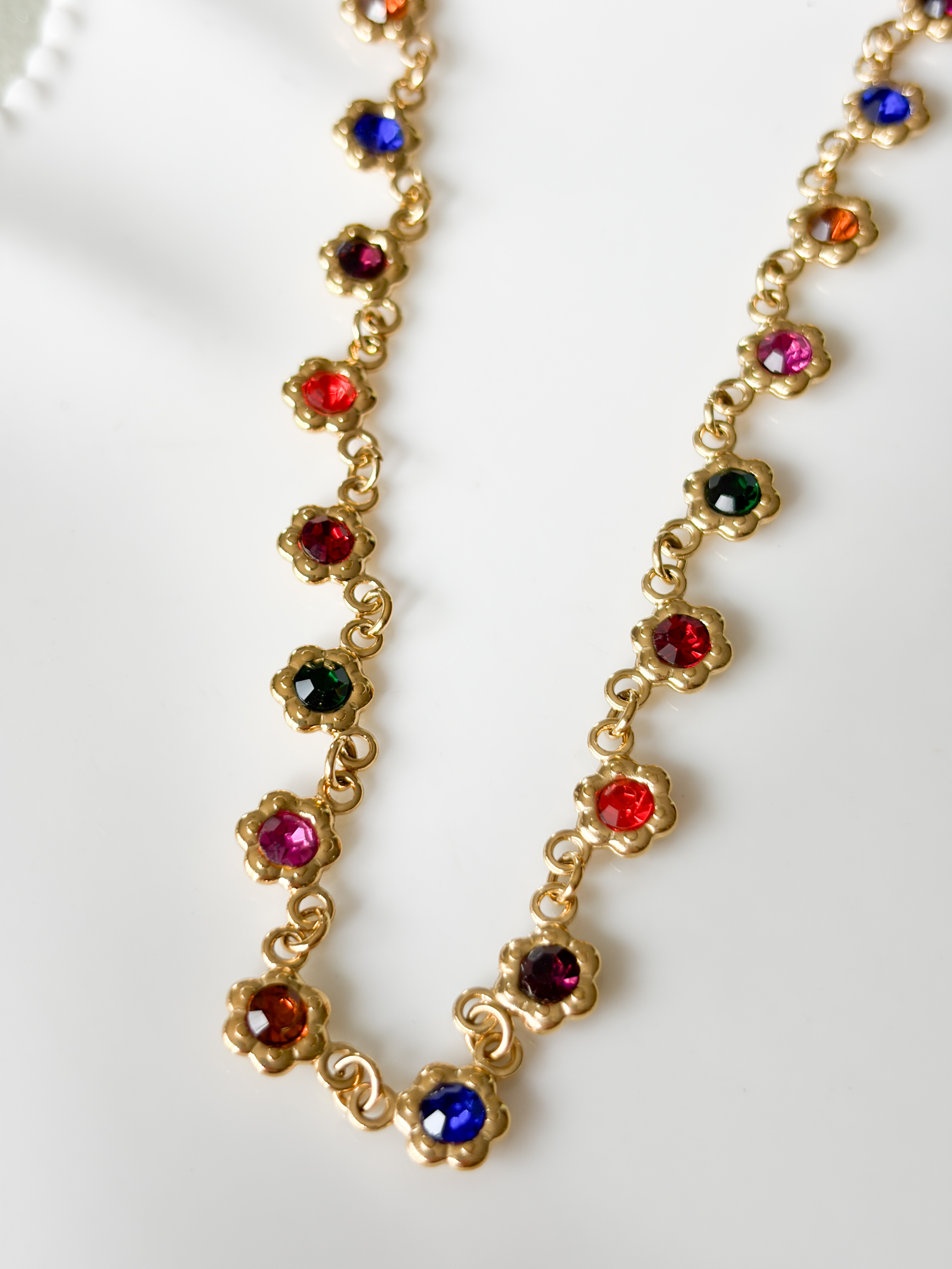 Collier fleurs multicolore doré