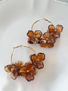 Boucles créoles fleurs marron doré