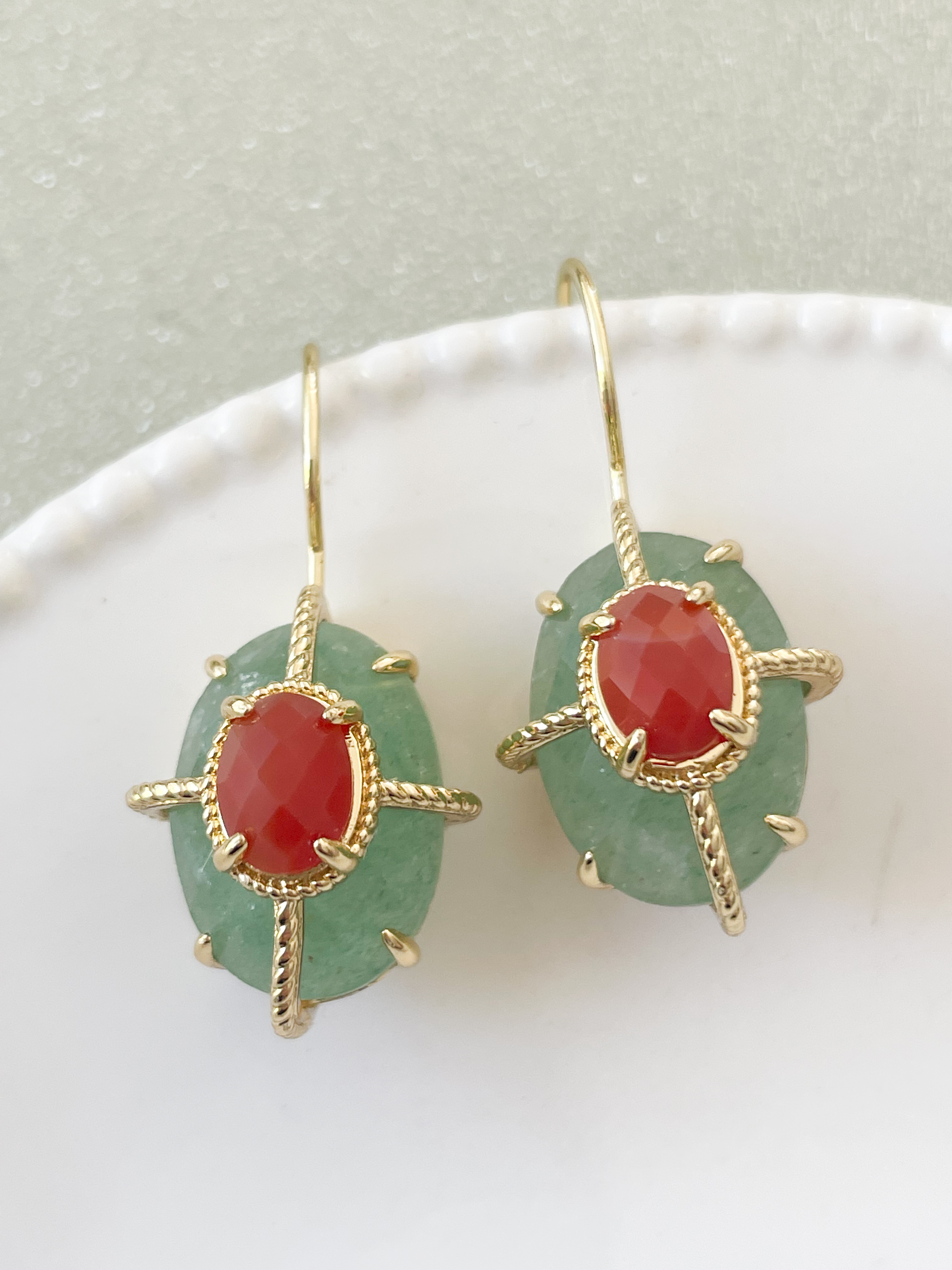 Boucles pierre Garbo vert doré