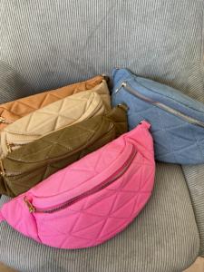 banane tissu surpiquée bleu jean doré