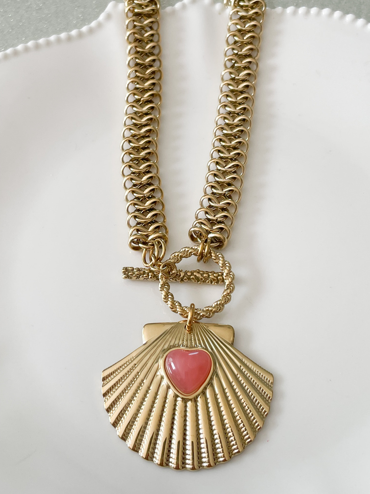 Collier coquillage rose doré