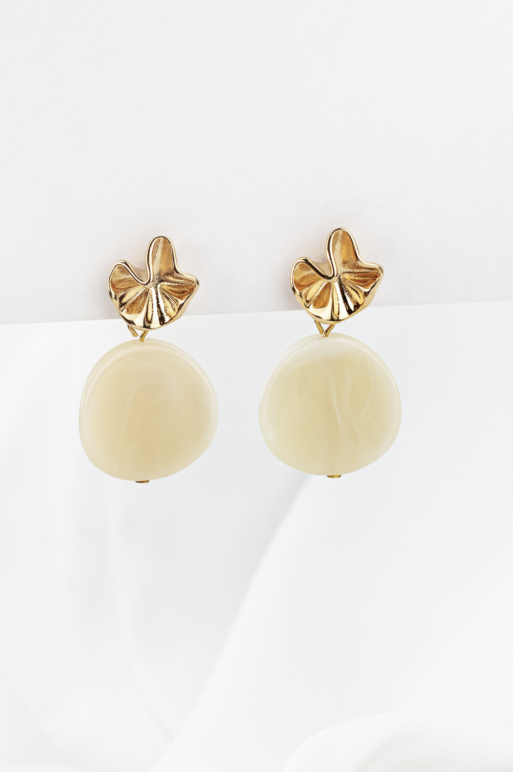 boucles Sabine crème doré de Shlomit Ofir