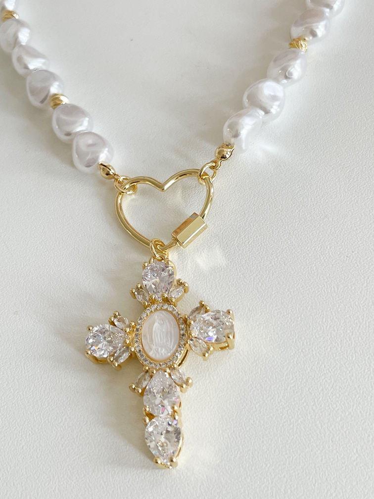 Collier Madone blanc doré