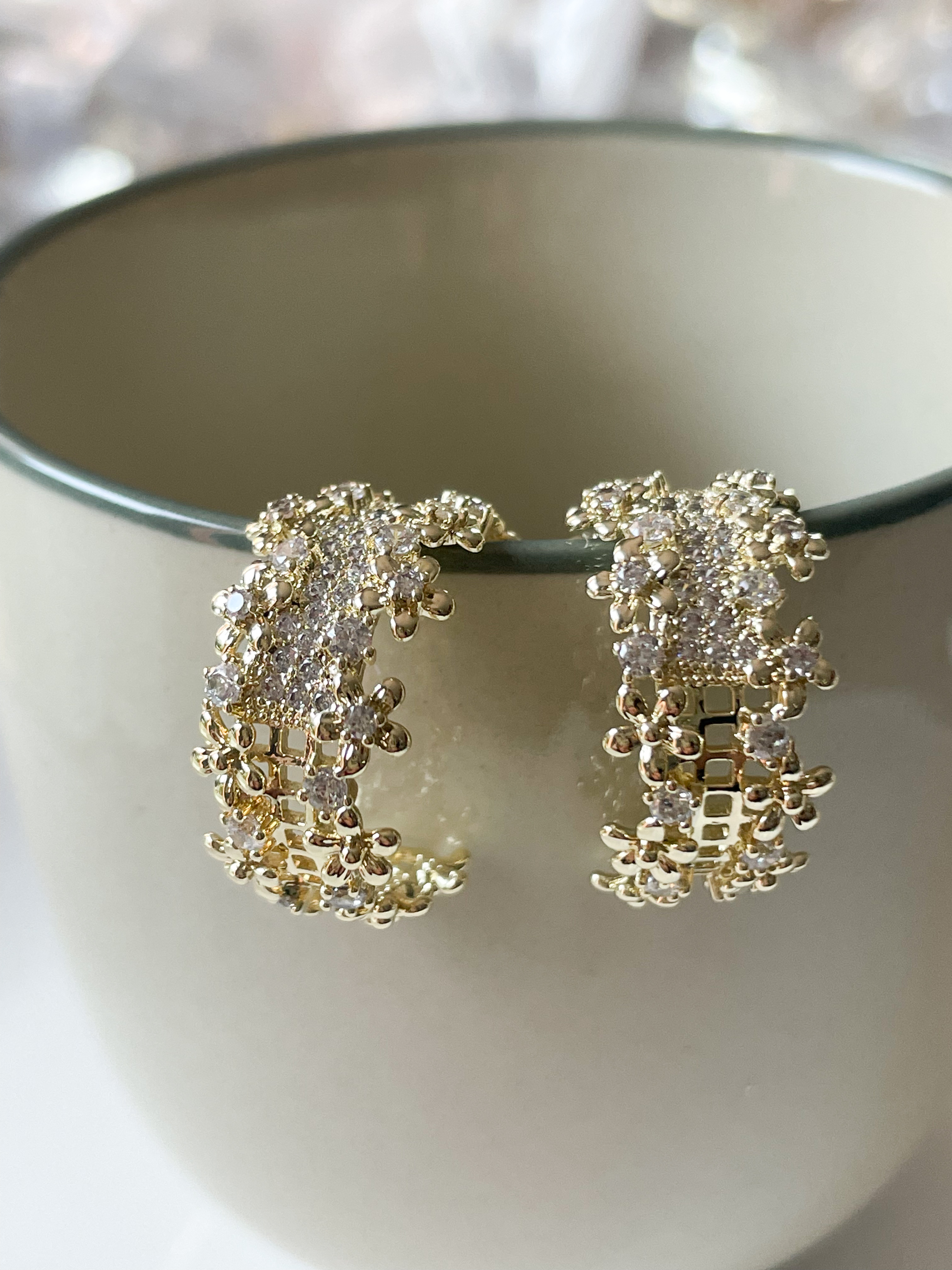Boucles strass Eden blanc doré