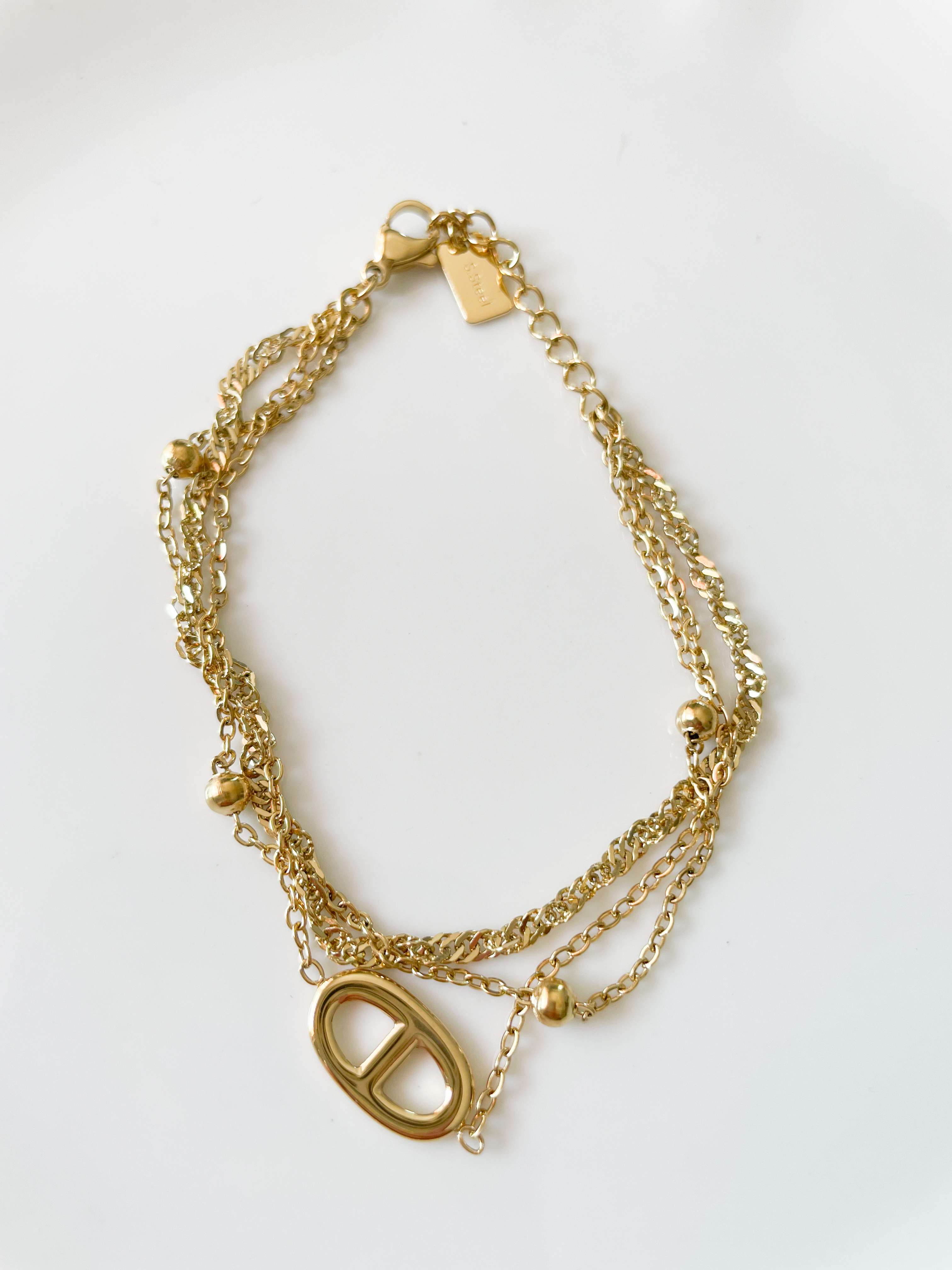 Bracelet maillons chaine fine doré 