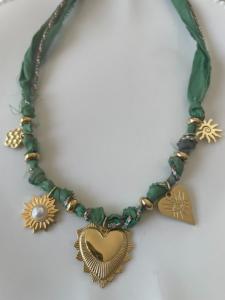 collier ex voto vert