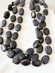 Collier noir multi doré