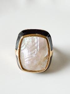 Bague Bella noir nacré doré taille 56