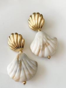 boucles coquillage beige doré