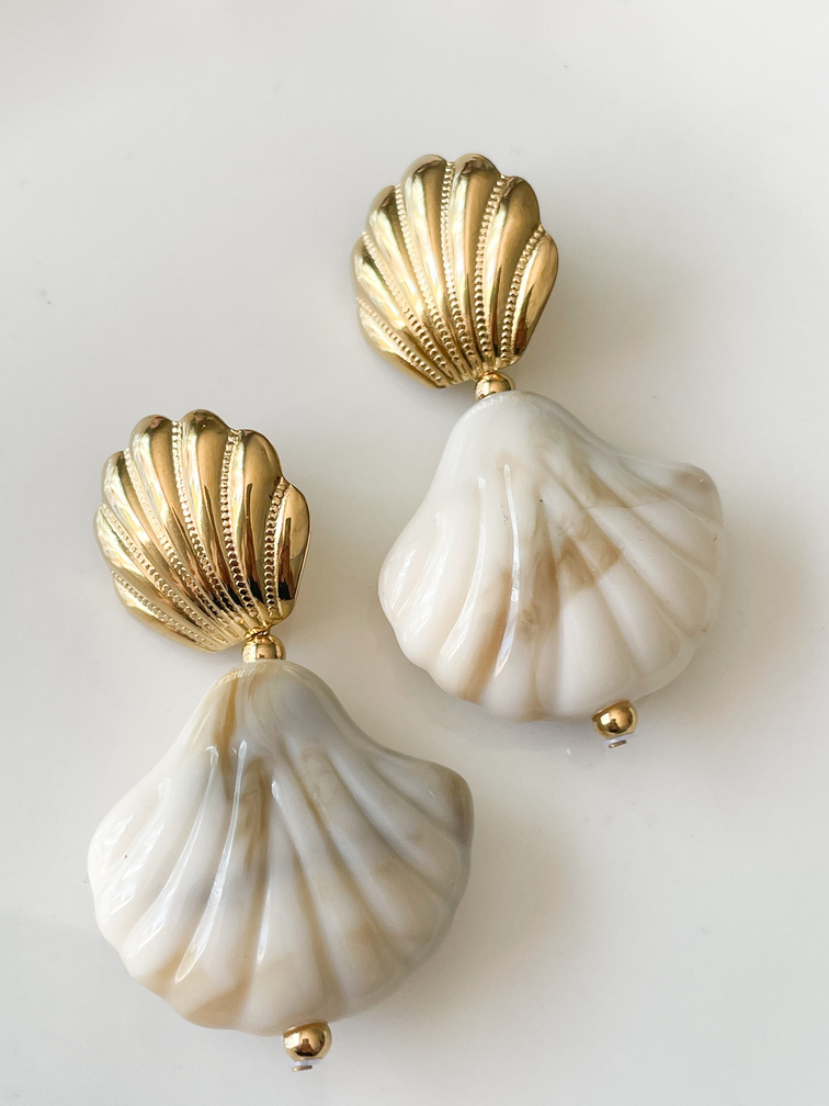 boucles coquillage beige doré