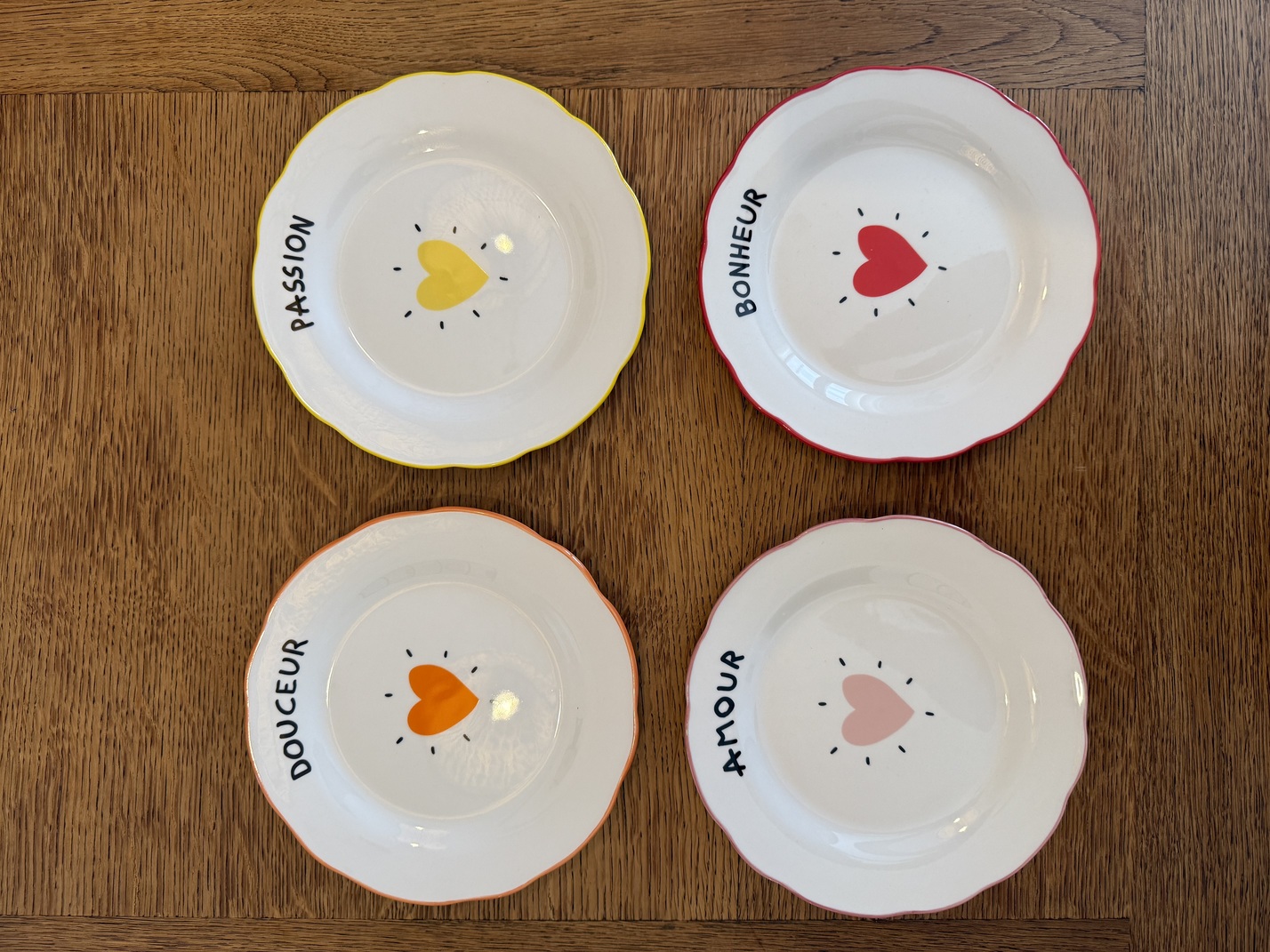 Set de 4 assiettes amour coeur